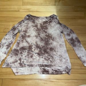 Tie-dye American Eagle shoulder cut out top